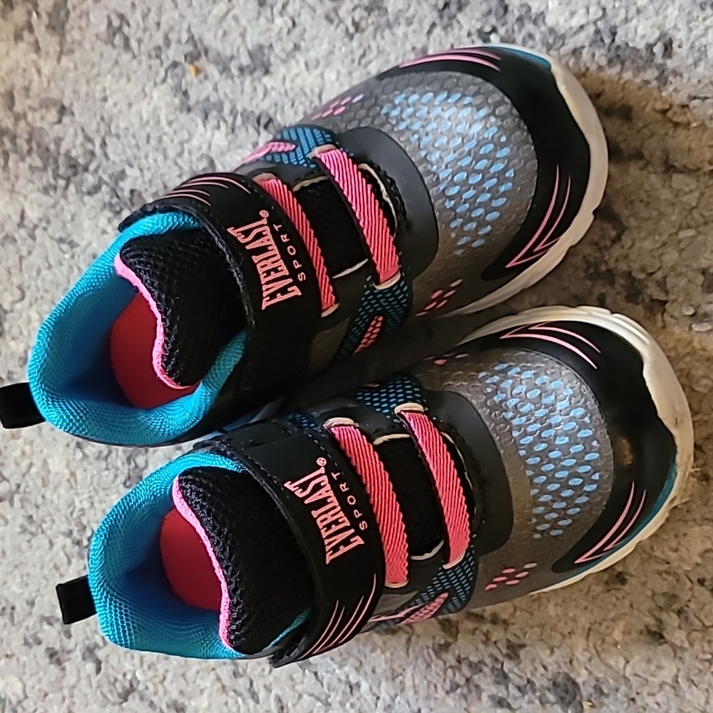 💚5/$20💚 Everlast Girls Sneakers